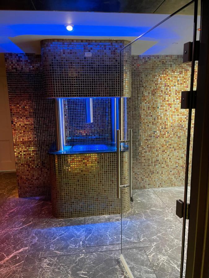 Deluxe Studios With Spa Included Portsmouth Kültér fotó